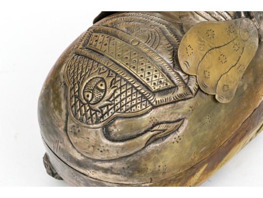 Delighful Vintage Asian Elephant Box