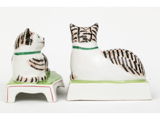 Pair Of Italian Mottahedeh Staffordshire Style Ceramic Cats