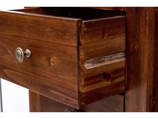 Handsome Pair Of Traditional Nightstands