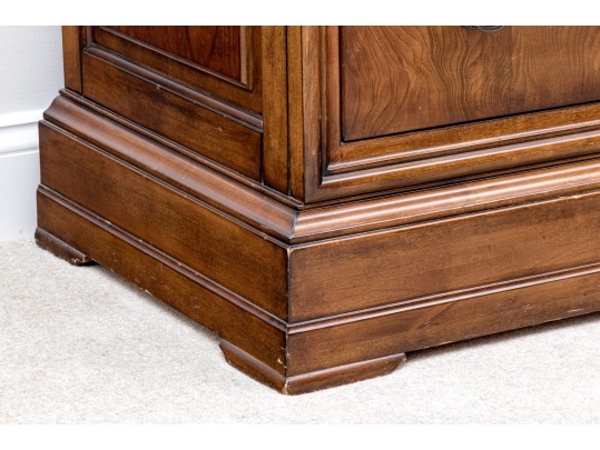 Ethan Allen Townhouse Burl Veneered Dresser