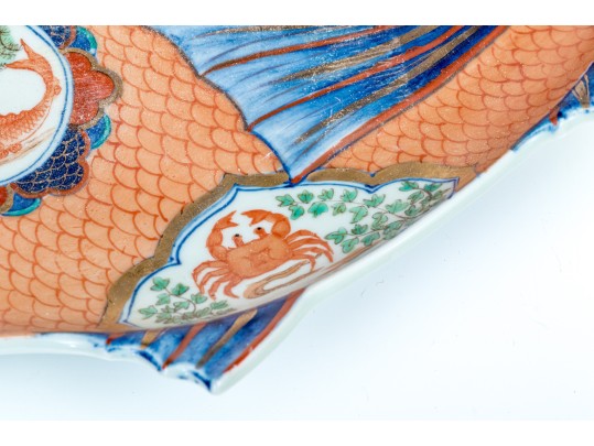 Fantastic Japanese Imari Palette Porcelain Fish Plate 