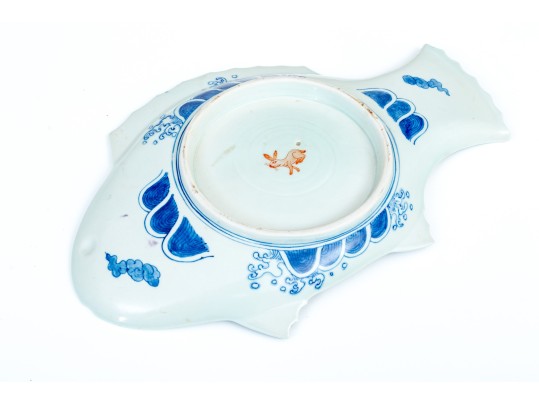 Fantastic Japanese Imari Palette Porcelain Fish Plate 