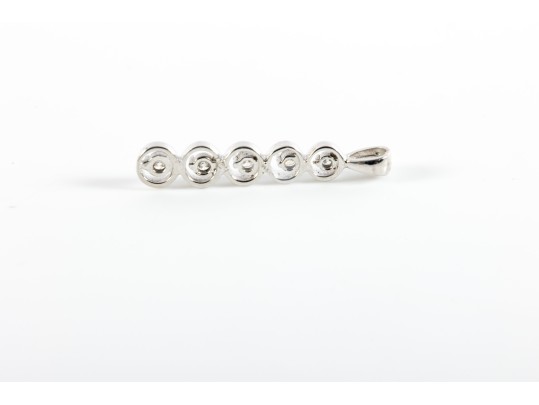 14K White Gold Graduated Diamond Pendant