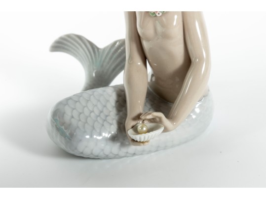 Mirage LLadro Porcelain Figurine