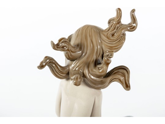 Mirage LLadro Porcelain Figurine