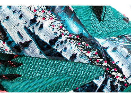 Nike Stunning 