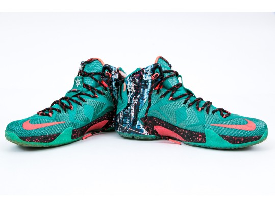 Nike Stunning 
