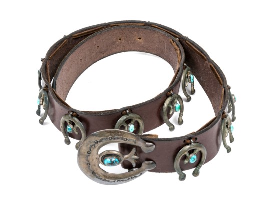 Wonderful Vintage Brown Leather Belt With Southwestern Horseshoe Decorations And Buckle