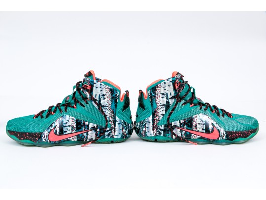 Nike Stunning 