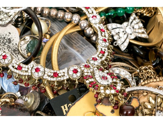 Very Large Lot Of Assorted Costume Jewelry Beaded Necklaces And Costume Jewelry
