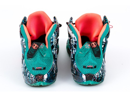 Nike Stunning 