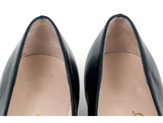 Salvatore Ferragamo Classic Blue Leather Pumps, Size 10B