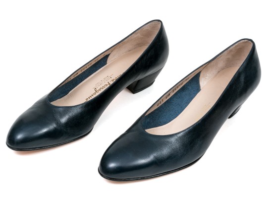 Salvatore Ferragamo Classic Blue Leather Pumps, Size 10B