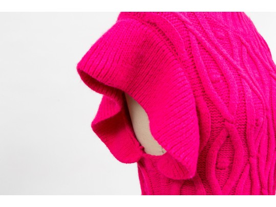 Robertson Rodeo Hot Pink Cable Knit Cap Sleeve Sweater, Size Medium
