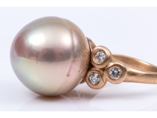 Outstanding South Sea Pearl And Diamond 18K Ring, Size 