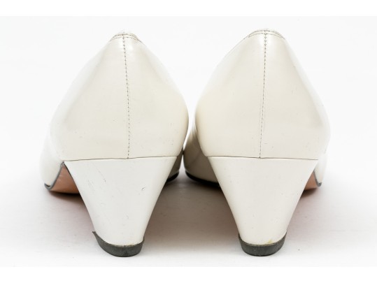 Salvatore Ferragamo Classic Light Ivory Leather Pumps, Size 10B