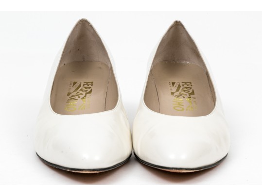 Salvatore Ferragamo Classic Light Ivory Leather Pumps, Size 10B