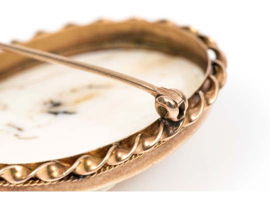 10K Classic Cameo Brooch