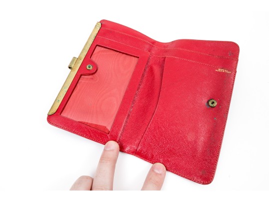 Gucci Vintage Saffiano Leather Wallet With Change Purse