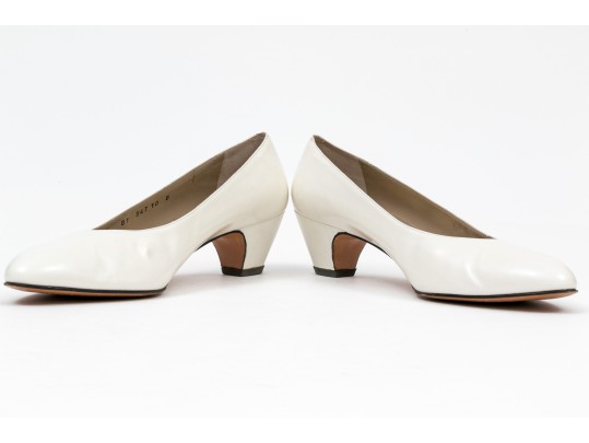 Salvatore Ferragamo Classic Light Ivory Leather Pumps, Size 10B