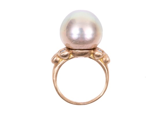 Outstanding South Sea Pearl And Diamond 18K Ring, Size 