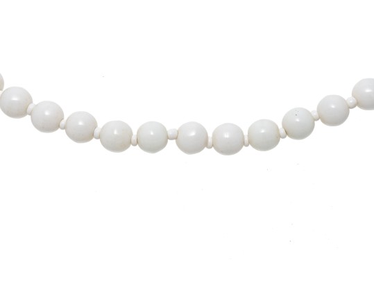 Miriam Haskell Fabulous Vintage Gold Tone Love Knot And White Glass Bead Opera Length Necklace