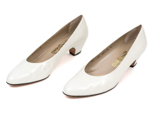 Salvatore Ferragamo Classic Light Ivory Leather Pumps, Size 10B