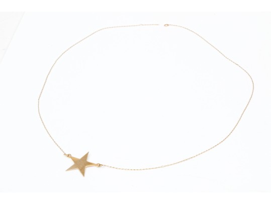 14K Delicate Star Pendant Necklace