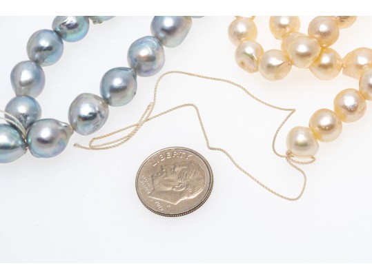 Lot Of Five Cultured Freshwater Pearl Hanks, 7.75 To 9.0 Mm: Two Grey, Three Pinkish-ivory