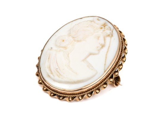 10K Classic Cameo Brooch