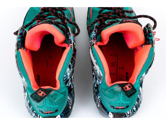 Nike Stunning 
