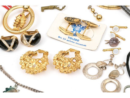 Lot Of Fabulous Assorted Vintage Beads