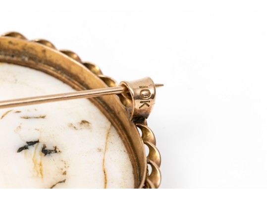 10K Classic Cameo Brooch