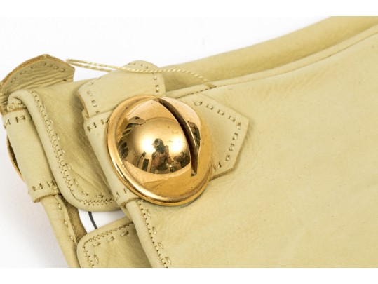 Hermès Paris New Vintage Unworn Yellowish Ivory Leather Gloves, Size 7