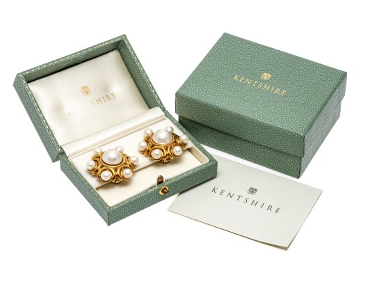 18k Yellow Gold Majestic Vintage Cultured Mabe And Cultured Pearl Earrings