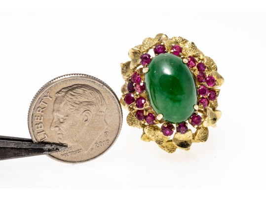 14k Yellow Gold Lovely Vintage Nephrite Jade Ring With A Ruby Cluster Border, Size 5.75