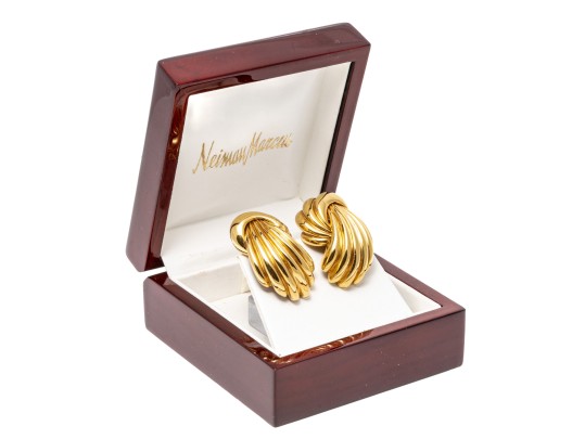 14k Yellow Gold Fabulous Impactful Ribbed And Gathered Opposing Earrings