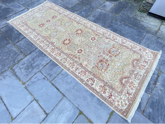 Wool Runner In Beige With Reds And Greens 