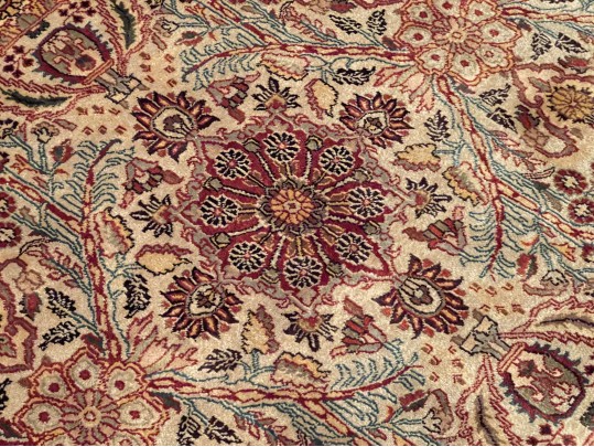 Hand Knotted Rug - Made In India