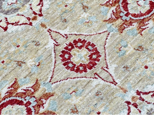 Wool Runner In Beige With Reds And Greens 