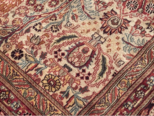 Hand Knotted Rug - Made In India