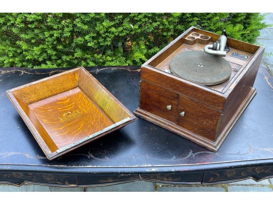 Vintage Victrola - Victor Talking Machine