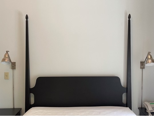 Four Poster Bed - Queen Size