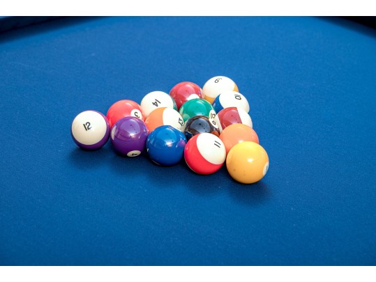 Stately Brunswick 8 FT Pool Table - Pristine Condition