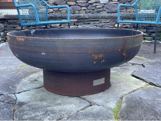 Seasons Steel Elliptical Fire Pit With Cover