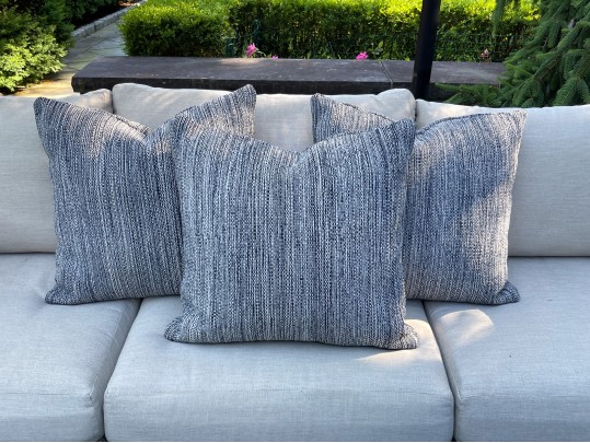 Set Of 3 Mingled Navy Indoor/Outdoor Pillows