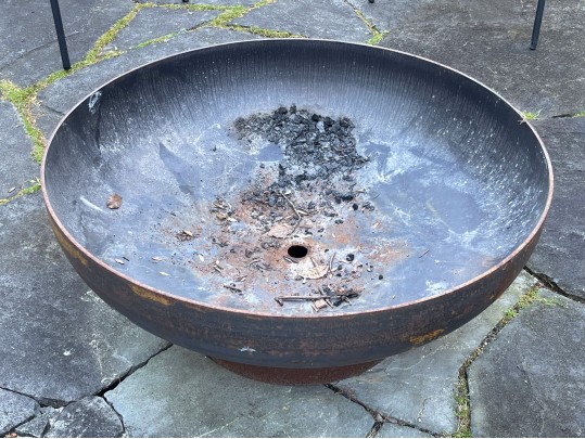 Seasons Steel Elliptical Fire Pit With Cover