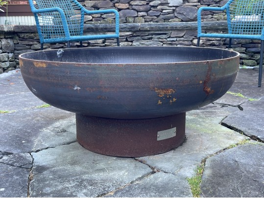 Seasons Steel Elliptical Fire Pit With Cover