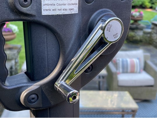 Massive Outdoor Cantilever Umbrella