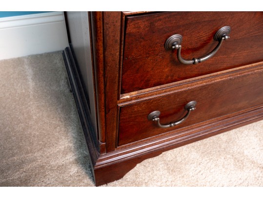 Stanley Furniture Georgian Chest With Glass Top